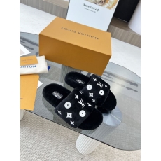 Louis Vuitton Slippers